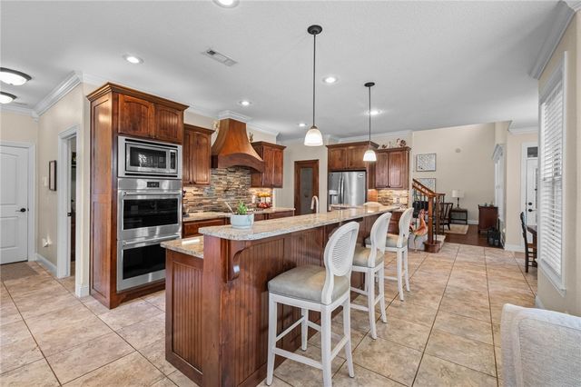 4911 E Sagely Lane, Fayetteville, AR 72703