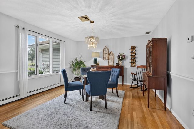 38 Sable Run Ln, Methuen, MA 01844