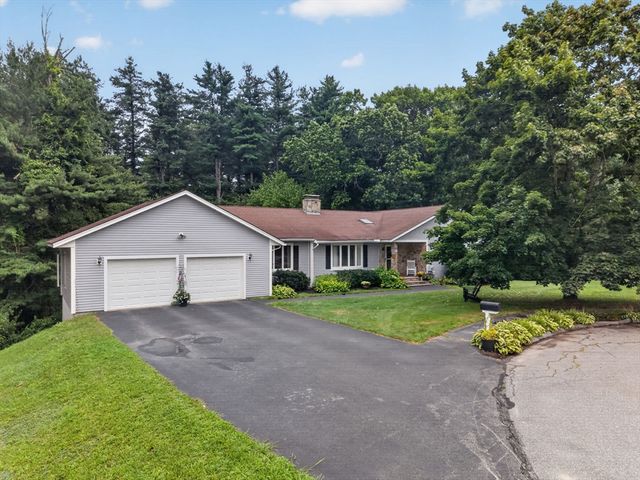 38 Sable Run Ln, Methuen, MA 01844