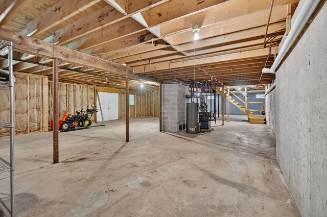 38 Sable Run Ln, Methuen, MA 01844