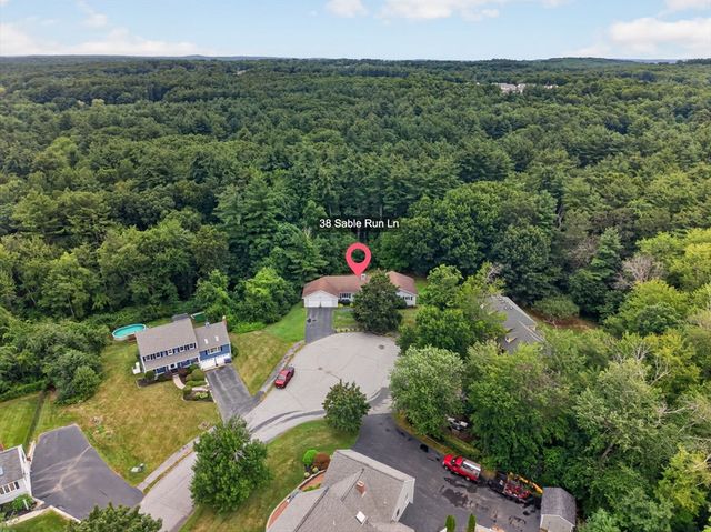 38 Sable Run Ln, Methuen, MA 01844