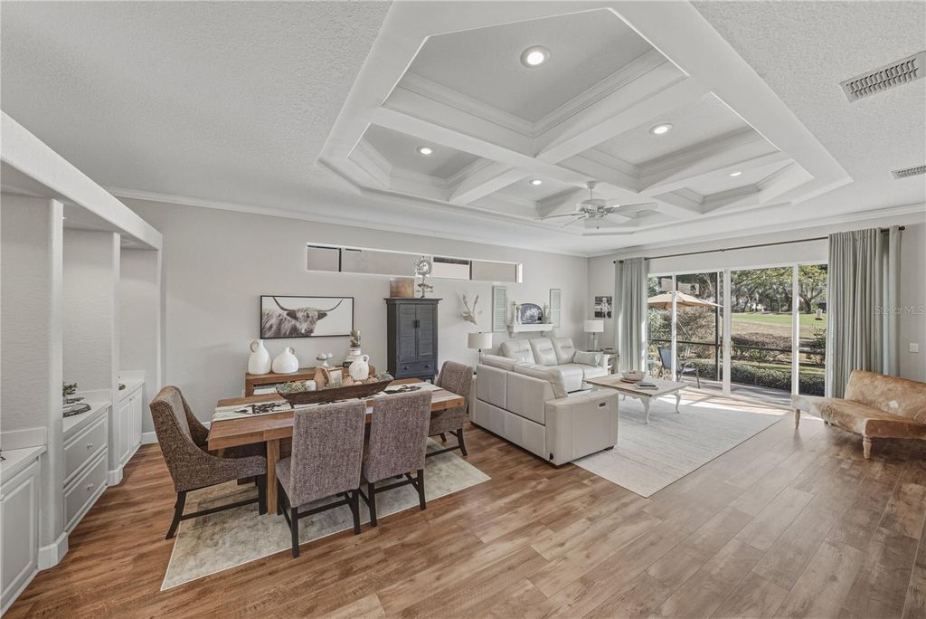 Image 12 of property listing at 12422 WOODLANDS CIRCLE, Dade City, FL 33525