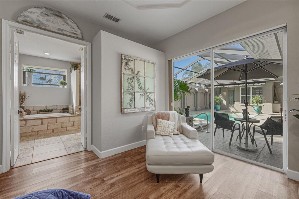 Image 36 of property listing at 12422 WOODLANDS CIRCLE, Dade City, FL 33525