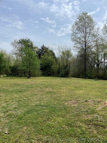 1501 E Cherokee Street, Wagoner, OK 74467