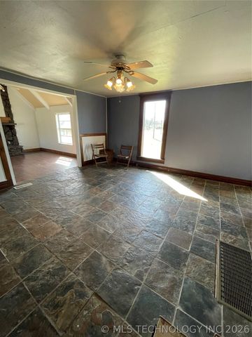 1501 E Cherokee Street, Wagoner, OK 74467