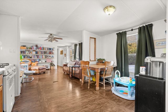 79 Mulberry Drive, Galena, MO 65656