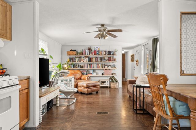 79 Mulberry Drive, Galena, MO 65656