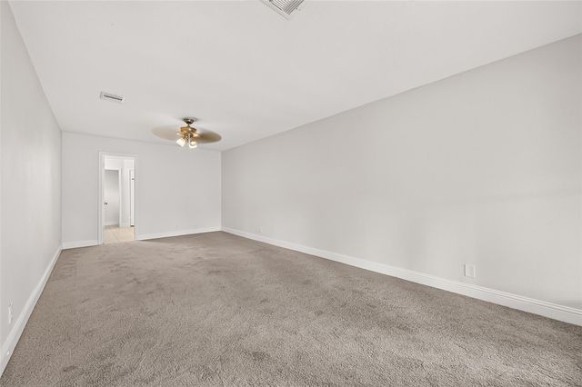 509 Southern Oaks Drive, Lake Jackson, TX 77566