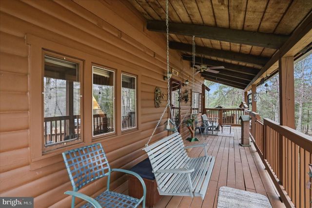 412 HIDEAWAY LN, Berkeley Springs, WV 25411