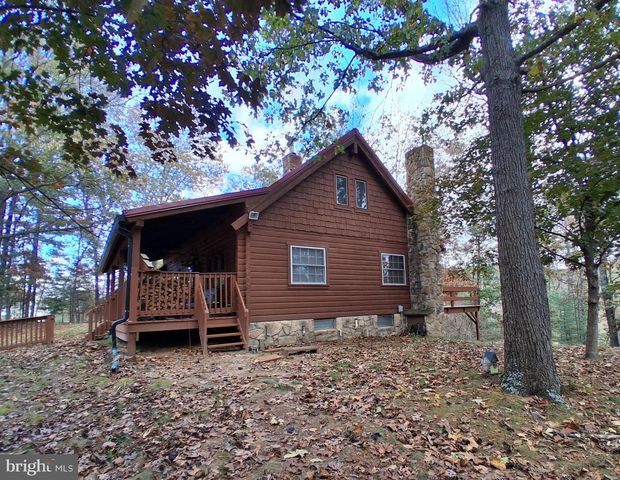 412 HIDEAWAY LN, Berkeley Springs, WV 25411