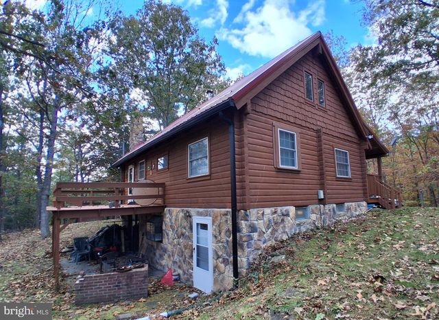 412 HIDEAWAY LN, Berkeley Springs, WV 25411