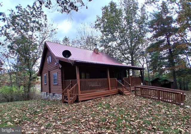 412 HIDEAWAY LN, Berkeley Springs, WV 25411