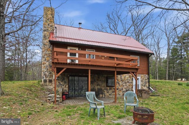 412 HIDEAWAY LN, Berkeley Springs, WV 25411