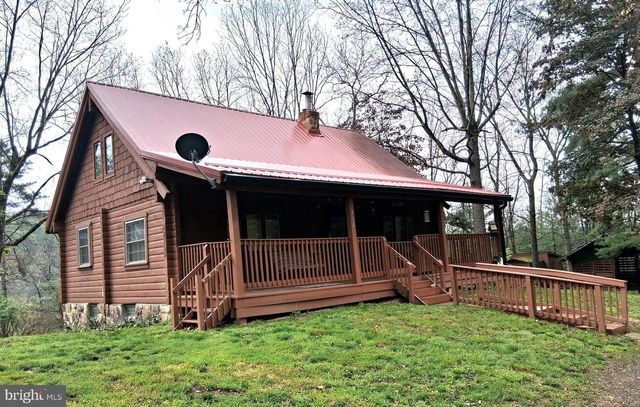 412 HIDEAWAY LN, Berkeley Springs, WV 25411