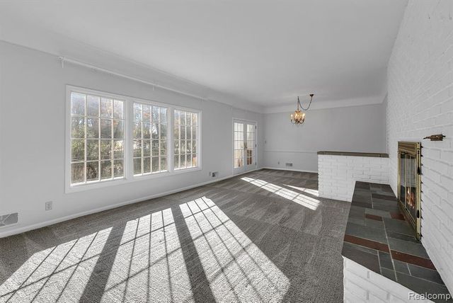 4265 Pine Tree Trail, Bloomfield Hills, MI 48302