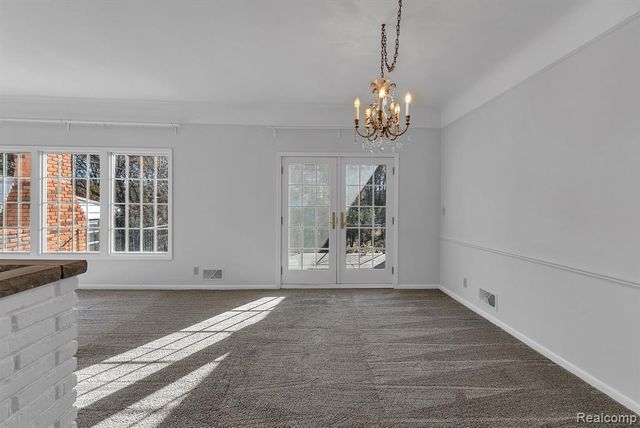 4265 Pine Tree Trail, Bloomfield Hills, MI 48302