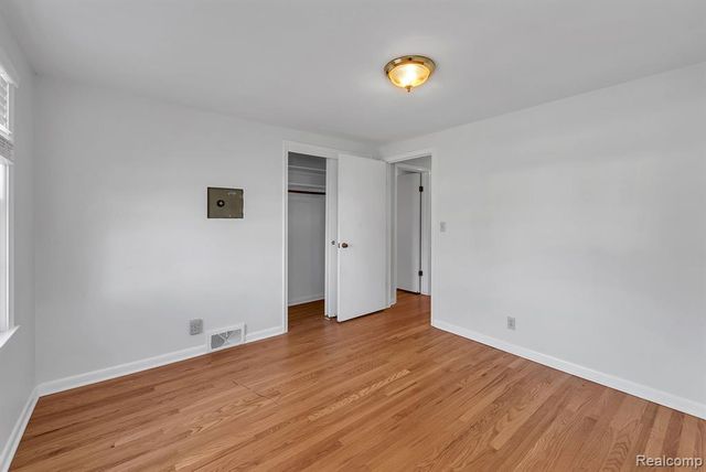 4265 Pine Tree Trail, Bloomfield Hills, MI 48302