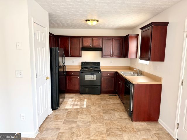 656 Sycamore Drive, Jonesboro, GA 30238