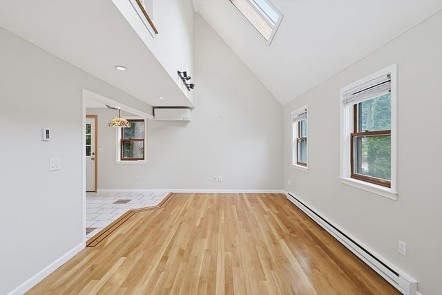 708 Rocky Hill Rd, Plymouth, MA 02360