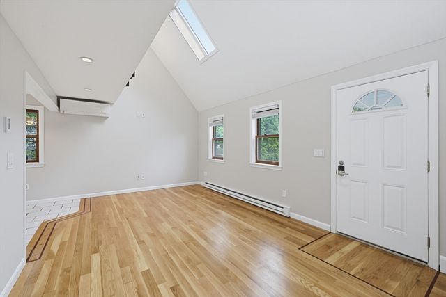 708 Rocky Hill Rd, Plymouth, MA 02360