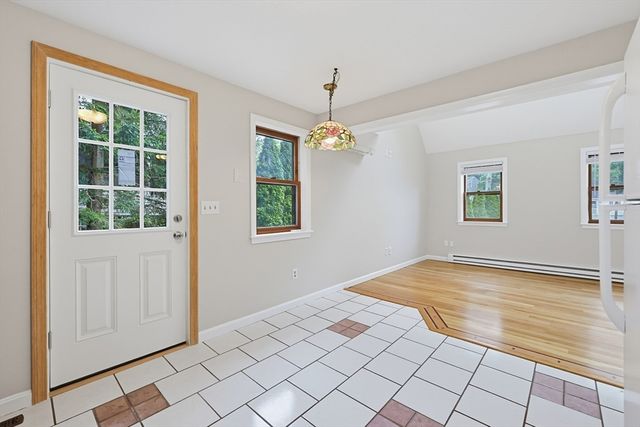 708 Rocky Hill Rd, Plymouth, MA 02360