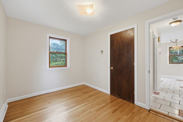 708 Rocky Hill Rd, Plymouth, MA 02360