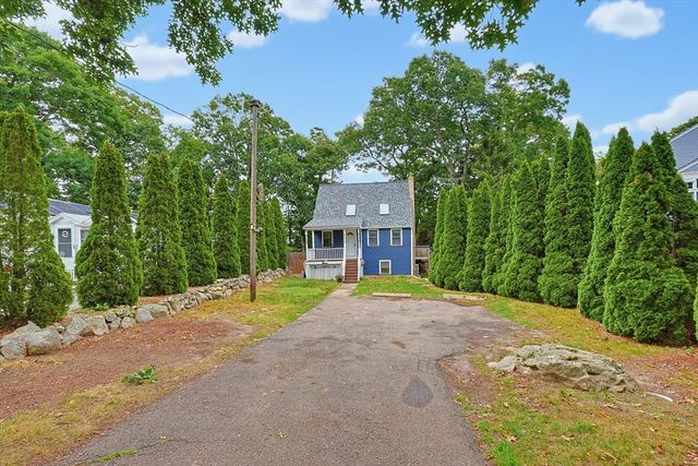708 Rocky Hill Rd, Plymouth, MA 02360