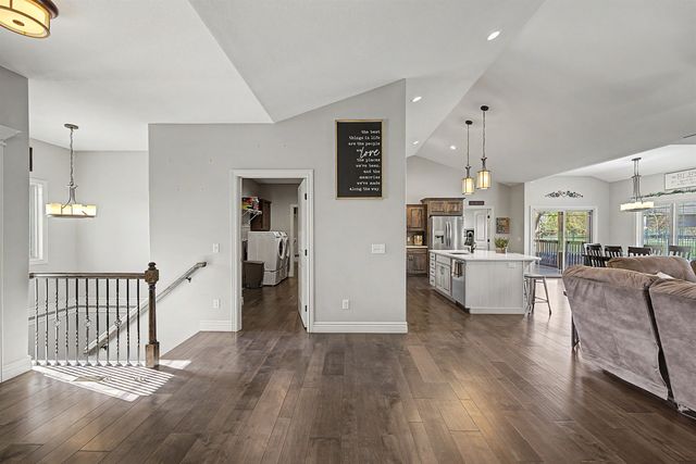 2601 Aberdeen Ln, Salina, KS 67401