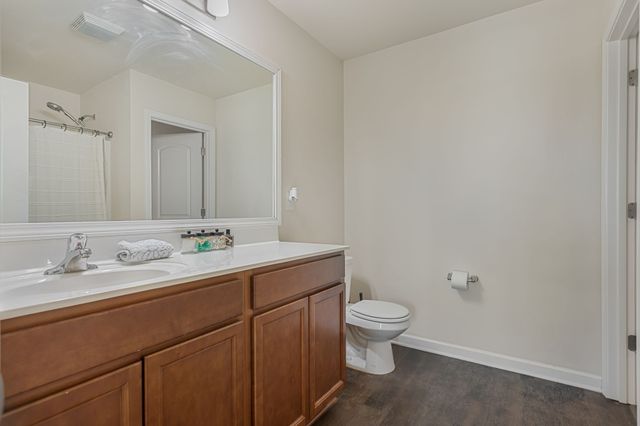 2708 Swarm Ct, Columbia, TN 38401