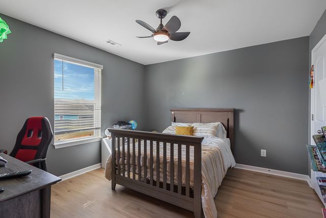 2708 Swarm Ct, Columbia, TN 38401