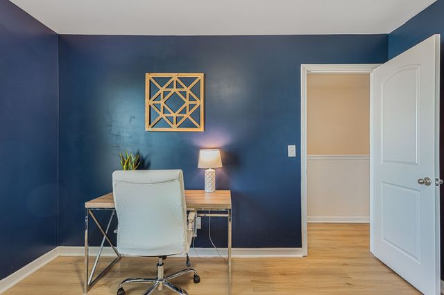 2708 Swarm Ct, Columbia, TN 38401