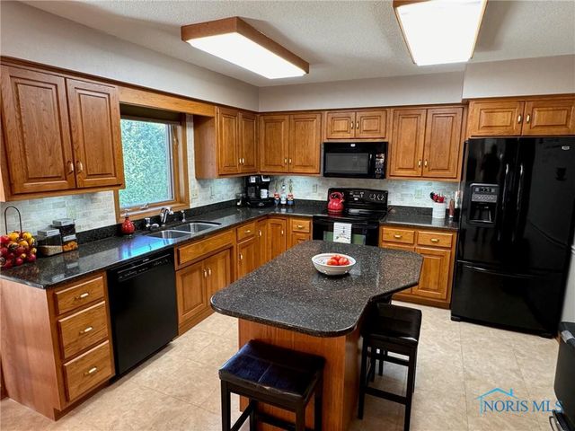 107 Shaffer Boulevard, Bryan, OH 43506