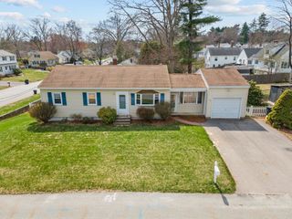 14 Beaver Street, Nashua, NH 03063