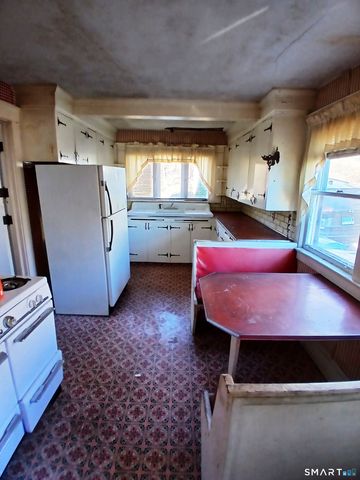 127 Maple Street, Norwich, CT 06360