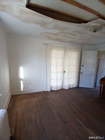 127 Maple Street, Norwich, CT 06360