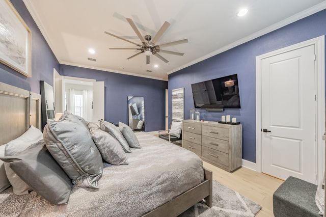 7333 Valley View Lane 902, Dallas, TX 75240