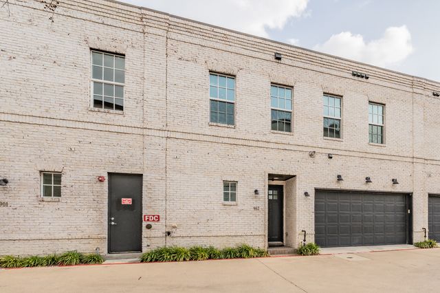 7333 Valley View Lane 902, Dallas, TX 75240