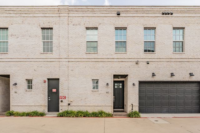 7333 Valley View Lane 902, Dallas, TX 75240