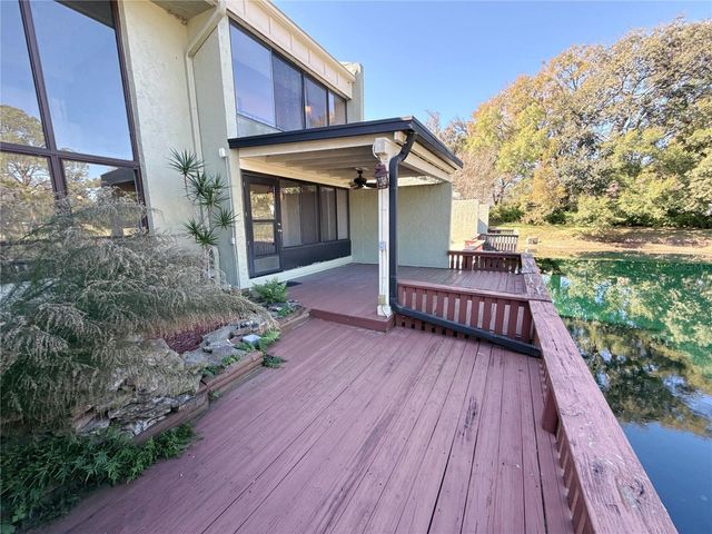 13516 PALMWOOD LANE, Tampa, FL 33618