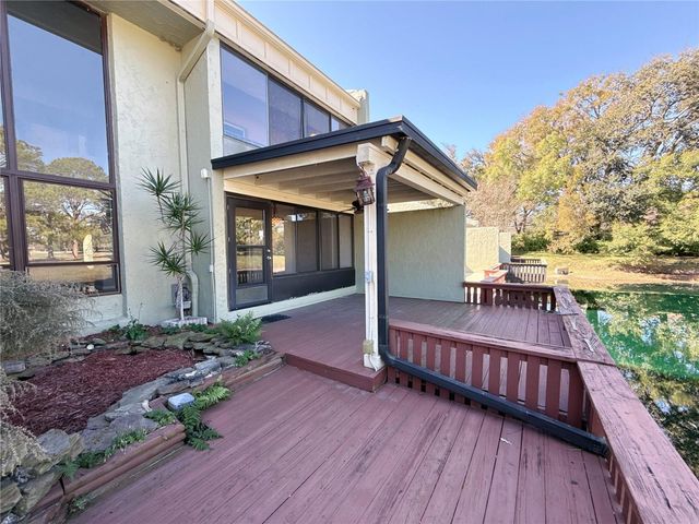 13516 PALMWOOD LANE, Tampa, FL 33618