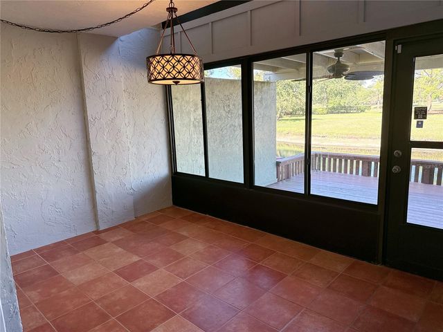 13516 PALMWOOD LANE, Tampa, FL 33618