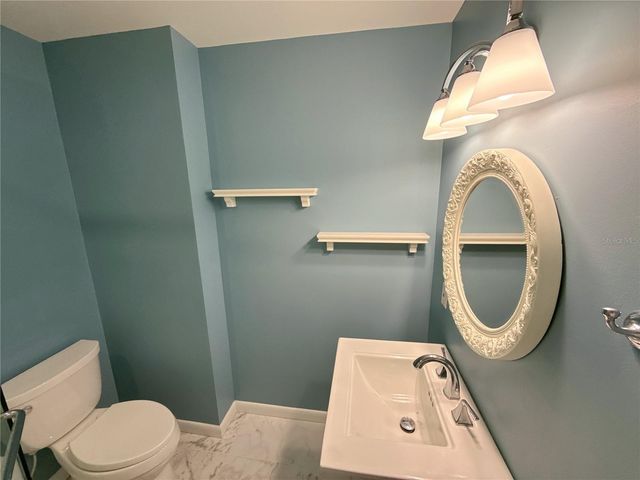 13516 PALMWOOD LANE, Tampa, FL 33618