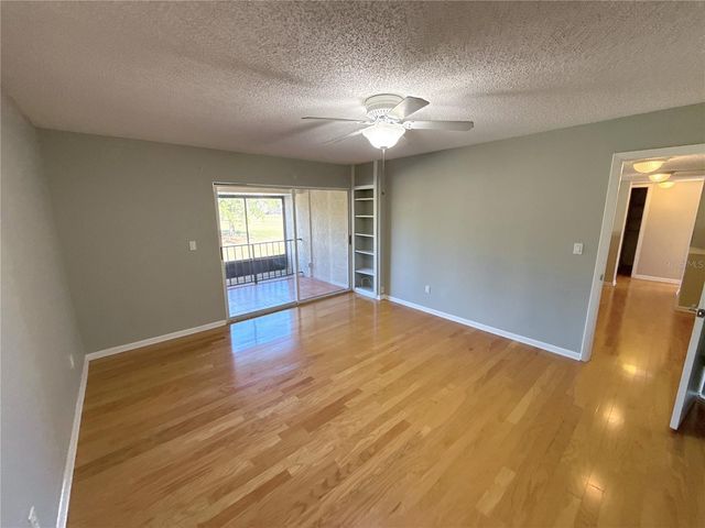 13516 PALMWOOD LANE, Tampa, FL 33618