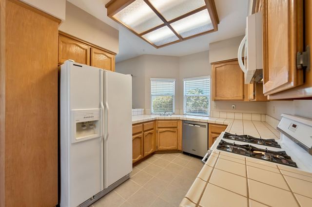 101 Sedgeford Way, Folsom, CA 95630