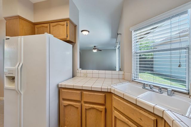 101 Sedgeford Way, Folsom, CA 95630