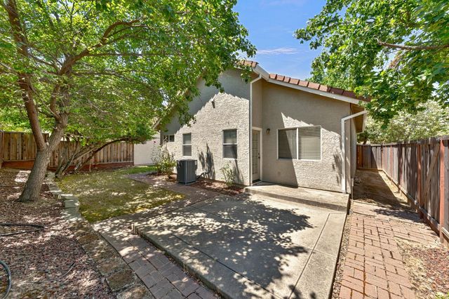 101 Sedgeford Way, Folsom, CA 95630