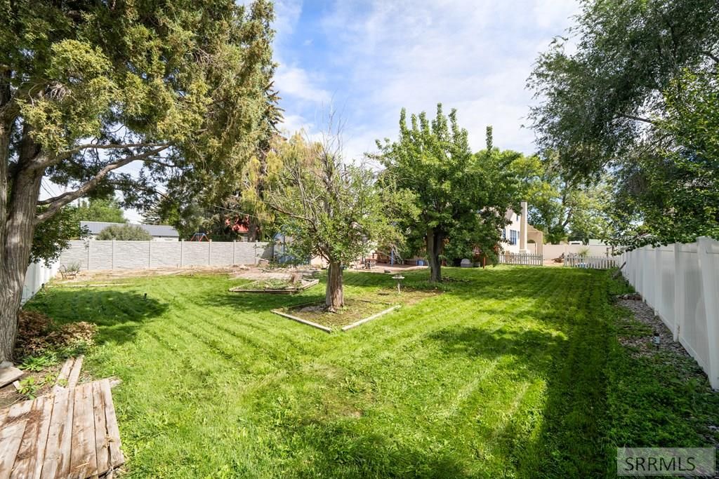 Image 6 of property listing at 267 N State Street, Rigby, ID 83442