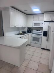 1913 S Ocean Drive 422, Hallandale Beach, FL 33009