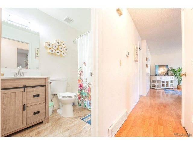 6436 S Kline, Littleton, CO 80127