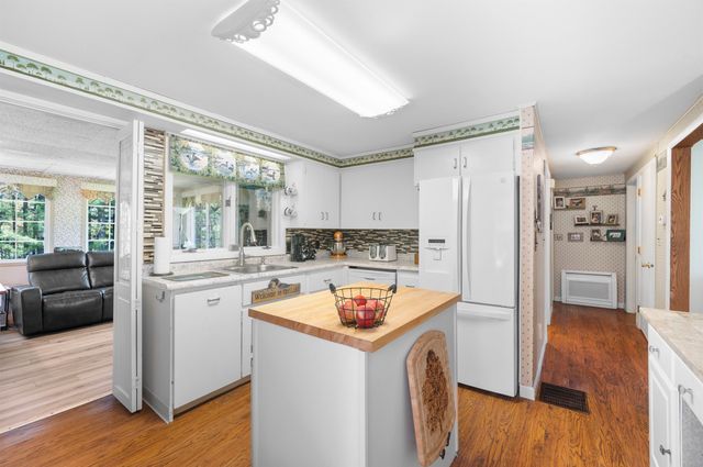 34 Tall Pine Road, Moultonborough, NH 03254